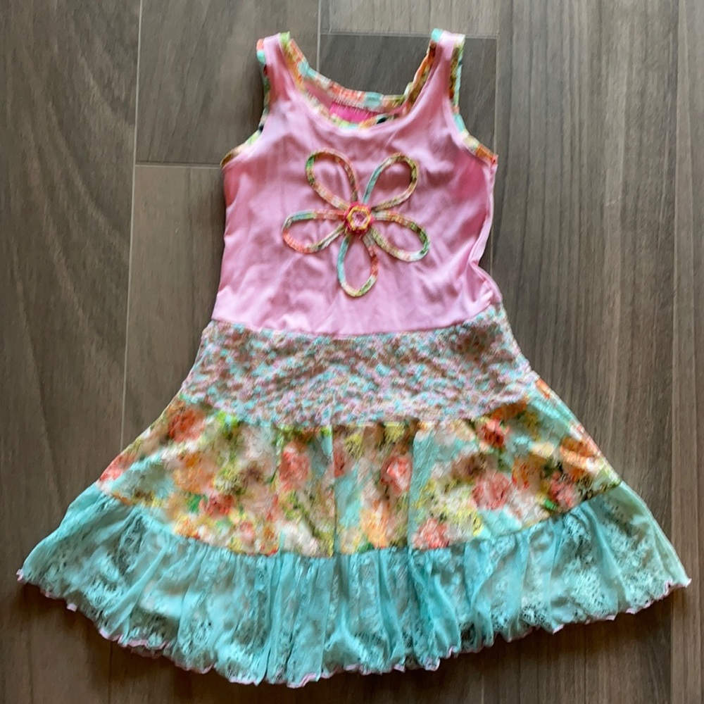 Like new! Girls Crazy Fish Dress Size 7/8